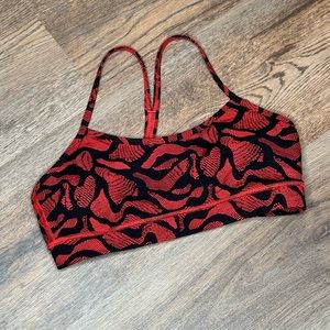 Lululemon Flow Y Bra IV - Mini Warp Red Print - Size 8